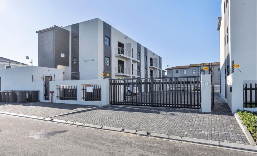 2 Bedroom Property for Sale in Parklands Western Cape